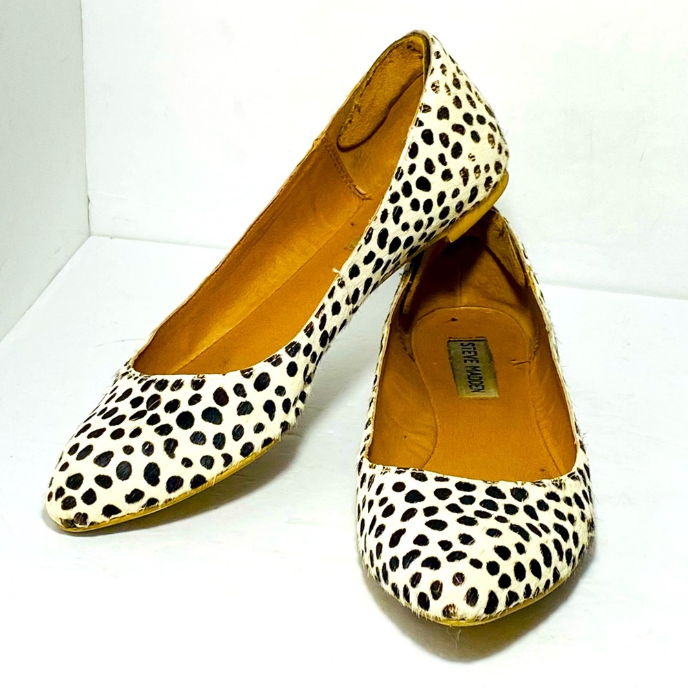Steve Madden calf hair leopard  flats. Sz 7